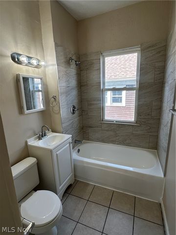 3342 Desota Avenue 2, Cleveland Heights, OH 44118