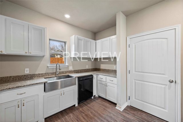 2877 Conveyor Drive A, Burleson, TX 76028