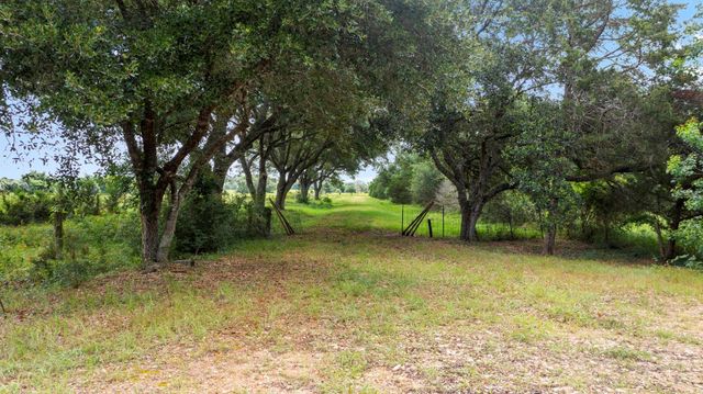 1017 New Ulm Road, Cat Spring, TX 78933