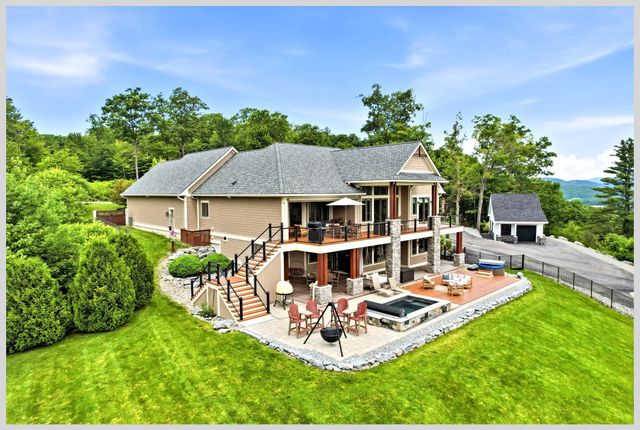 60 Ski Lift Lane, Plymouth, NH 03264