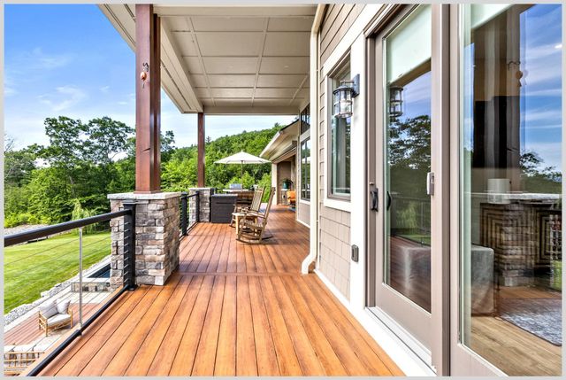 60 Ski Lift Lane, Plymouth, NH 03264
