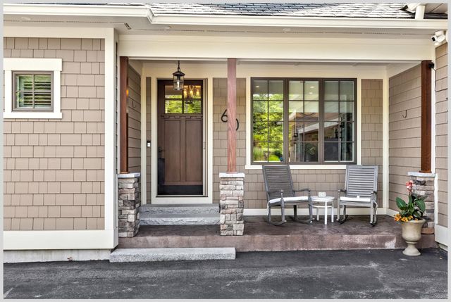60 Ski Lift Lane, Plymouth, NH 03264