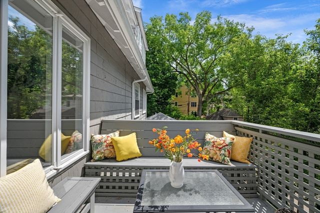 21-23 Grozier Rd 23, Cambridge, MA 02138