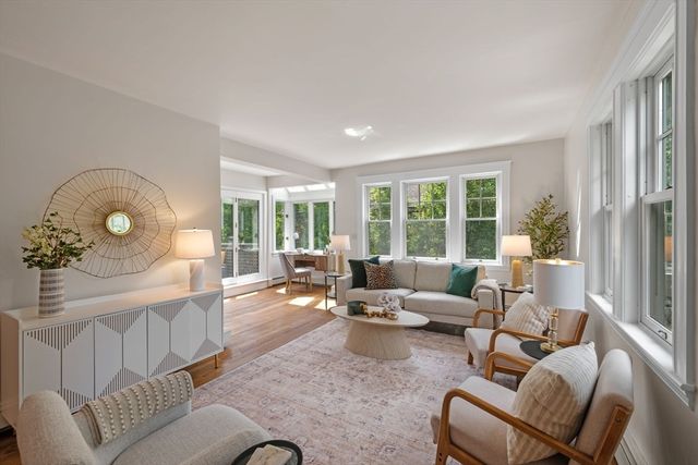 21-23 Grozier Rd 23, Cambridge, MA 02138