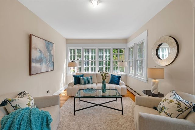 21-23 Grozier Rd 23, Cambridge, MA 02138