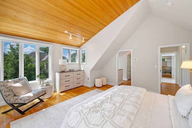 21-23 Grozier Rd 23, Cambridge, MA 02138