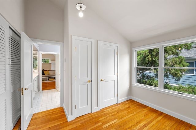 21-23 Grozier Rd 23, Cambridge, MA 02138