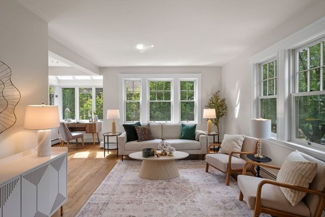 21-23 Grozier Rd 23, Cambridge, MA 02138