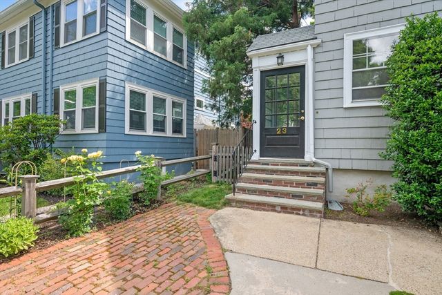 21-23 Grozier Rd 23, Cambridge, MA 02138