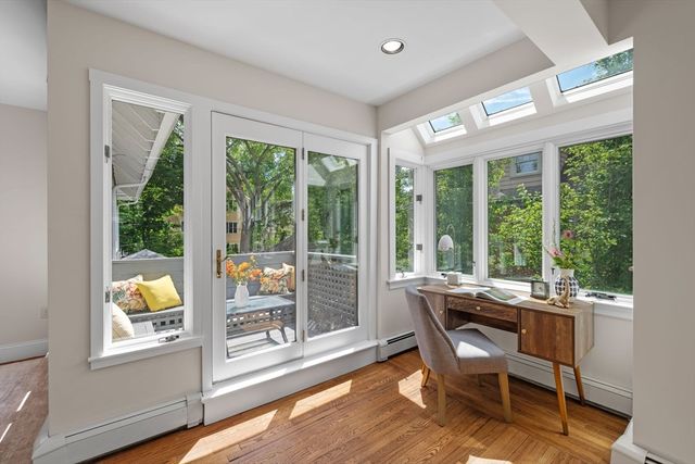 21-23 Grozier Rd 23, Cambridge, MA 02138