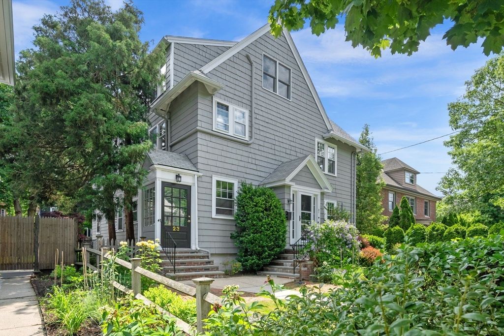21-23 Grozier Rd 23, Cambridge, MA 02138
