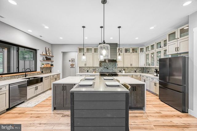 2642 PEACH GROVE RD, Louisa, VA 23093