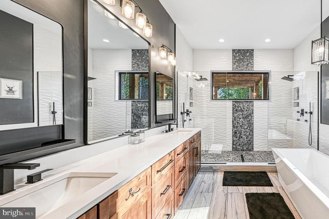 2642 PEACH GROVE RD, Louisa, VA 23093