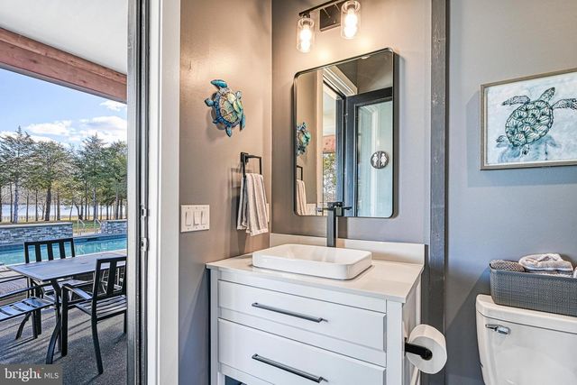 2642 PEACH GROVE RD, Louisa, VA 23093