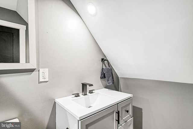 2642 PEACH GROVE RD, Louisa, VA 23093