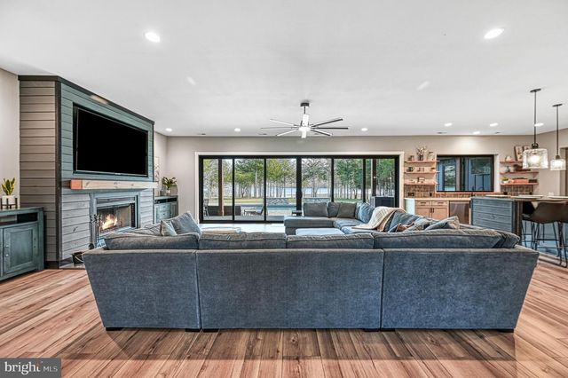 2642 PEACH GROVE RD, Louisa, VA 23093