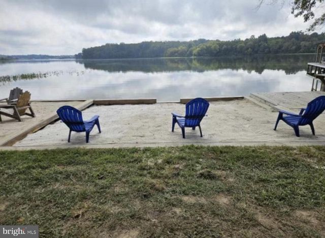 2642 PEACH GROVE RD, Louisa, VA 23093