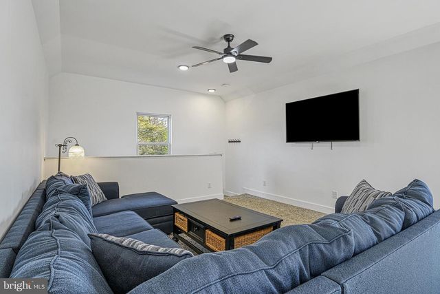 2642 PEACH GROVE RD, Louisa, VA 23093