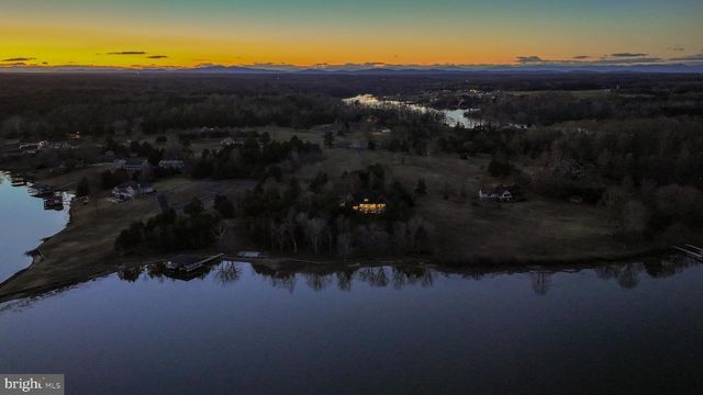 2642 PEACH GROVE RD, Louisa, VA 23093