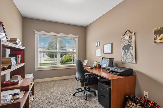 1634 NW Reinhart Drive, Ankeny, IA 50023
