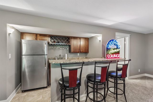 1634 NW Reinhart Drive, Ankeny, IA 50023