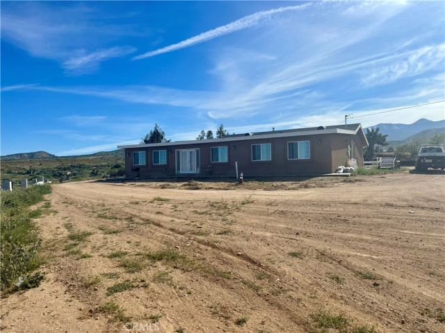 5808 Snow Line Drive, Phelan, CA 92371