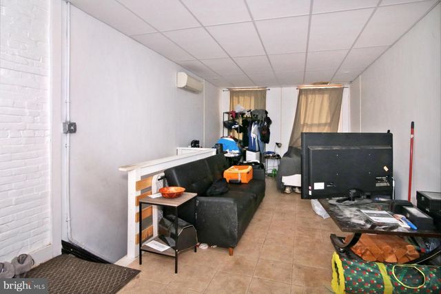 512 N 3RD ST, Harrisburg, PA 17101