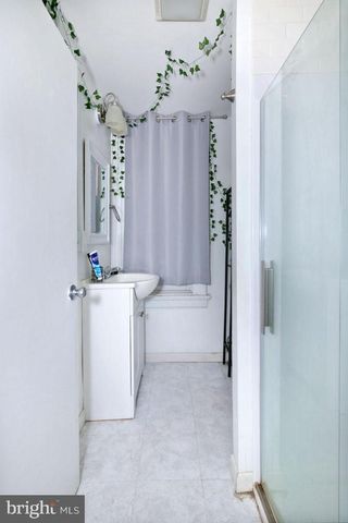 512 N 3RD ST, Harrisburg, PA 17101