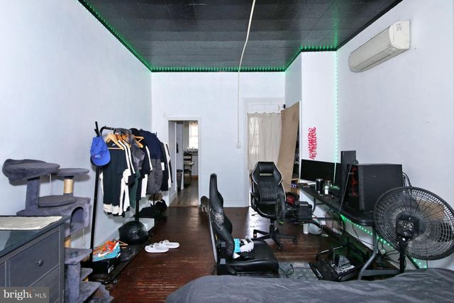 512 N 3RD ST, Harrisburg, PA 17101