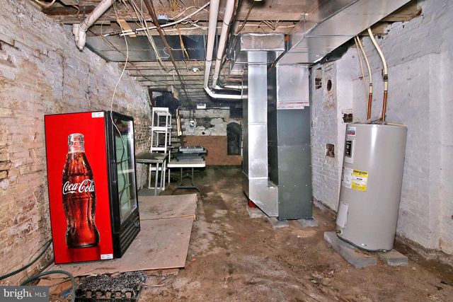 512 N 3RD ST, Harrisburg, PA 17101