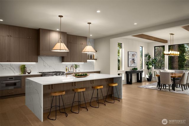 14948 SE 43rd Street, Bellevue, WA 98006