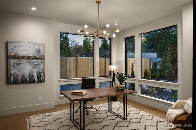 14948 SE 43rd Street, Bellevue, WA 98006