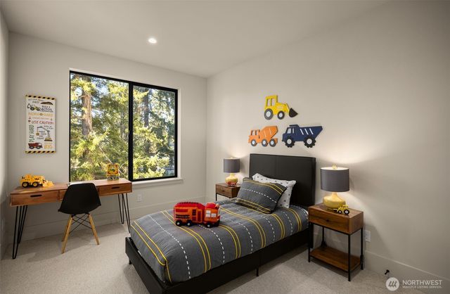 14948 SE 43rd Street, Bellevue, WA 98006