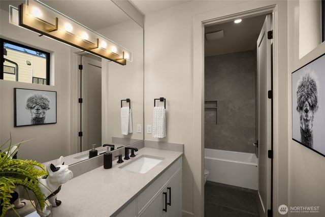 14948 SE 43rd Street, Bellevue, WA 98006