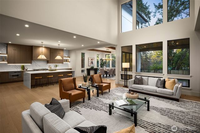 14948 SE 43rd Street, Bellevue, WA 98006