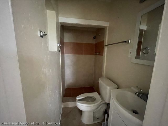 400 S Pine Avenue, Lake Placid, FL 33852