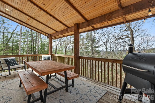 505 Kings Ridge, Asheville, NC 28804
