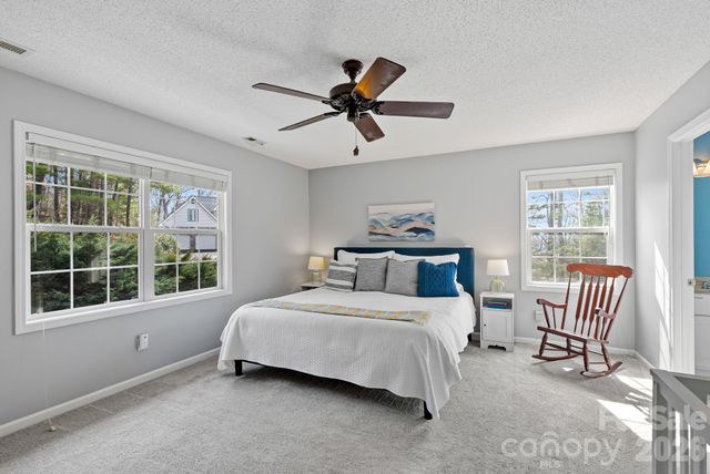 505 Kings Ridge, Asheville, NC 28804