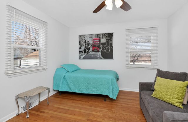 18 S Hudson Street, Westmont, IL 60559