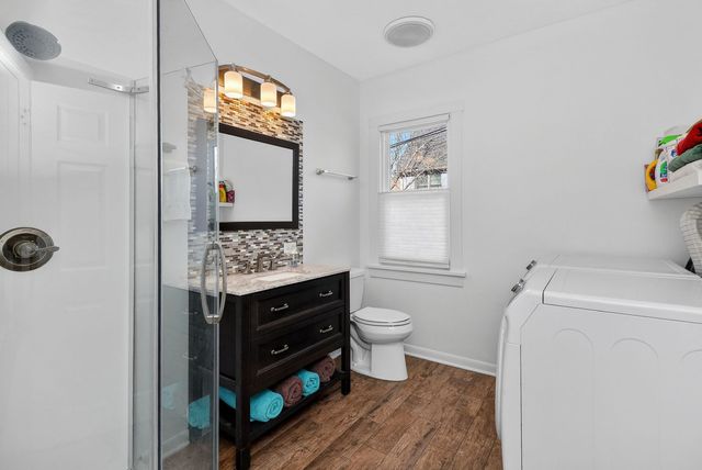 18 S Hudson Street, Westmont, IL 60559