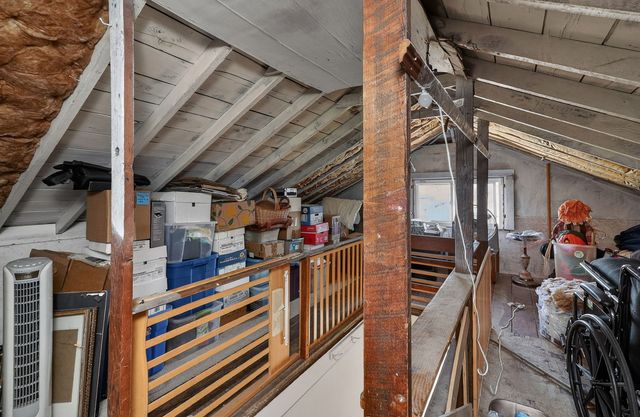 18 S Hudson Street, Westmont, IL 60559