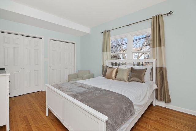 18 S Hudson Street, Westmont, IL 60559