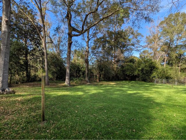 1019 Gill St., Columbia, MS 39429