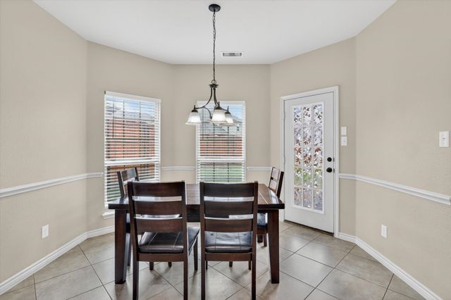 5817 Pine Flat Court, Fort Worth, TX 76179