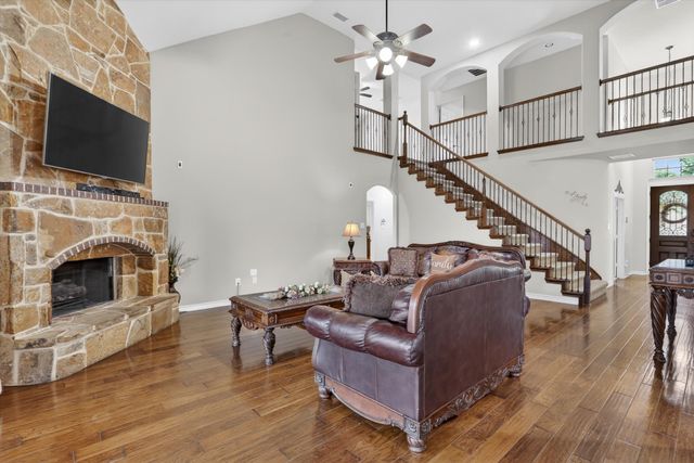 5817 Pine Flat Court, Fort Worth, TX 76179