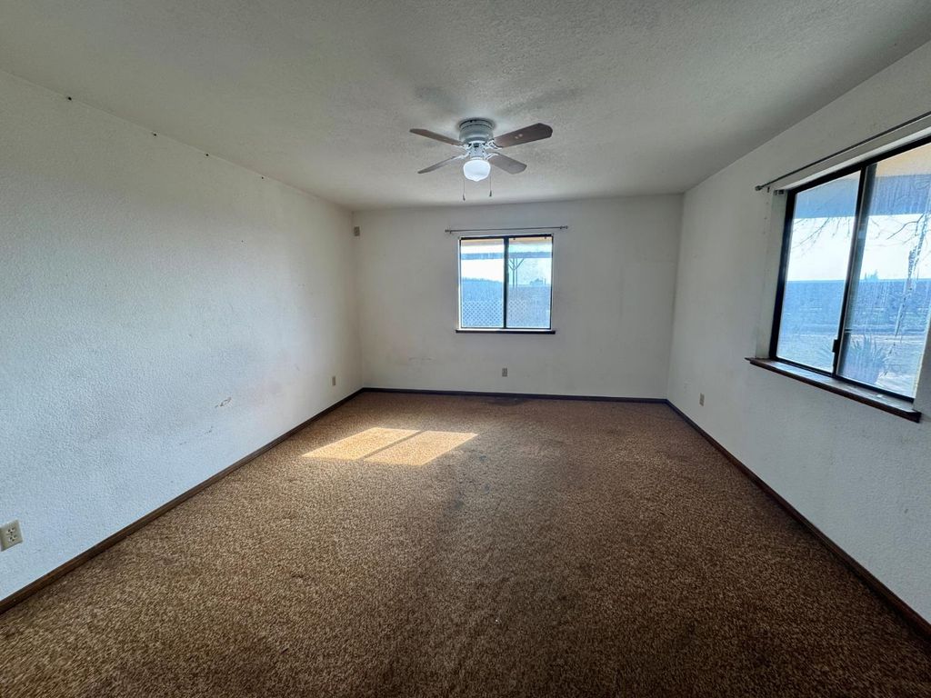 Image 19 of property listing at 17617 W Belmont Avenue, Kerman, CA 93630