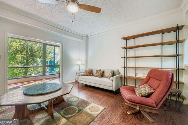 1800 Clairmont Lake A325, Decatur, GA 30033