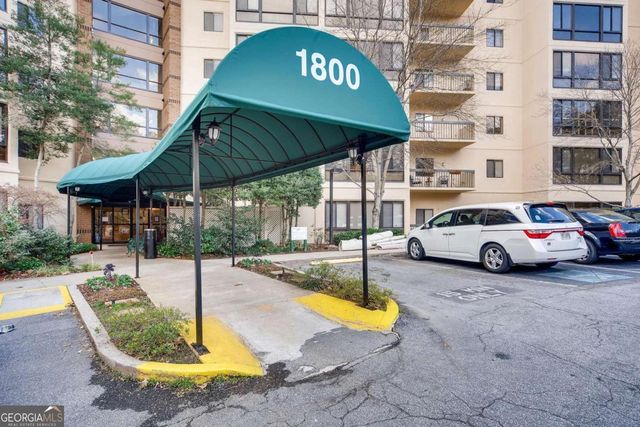 1800 Clairmont Lake A325, Decatur, GA 30033