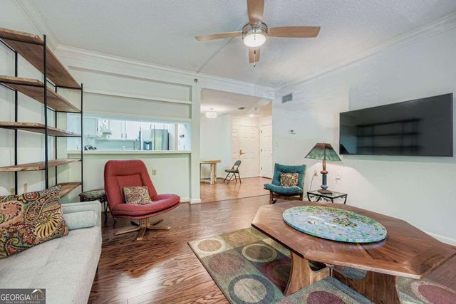 1800 Clairmont Lake A325, Decatur, GA 30033