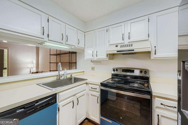 1800 Clairmont Lake A325, Decatur, GA 30033